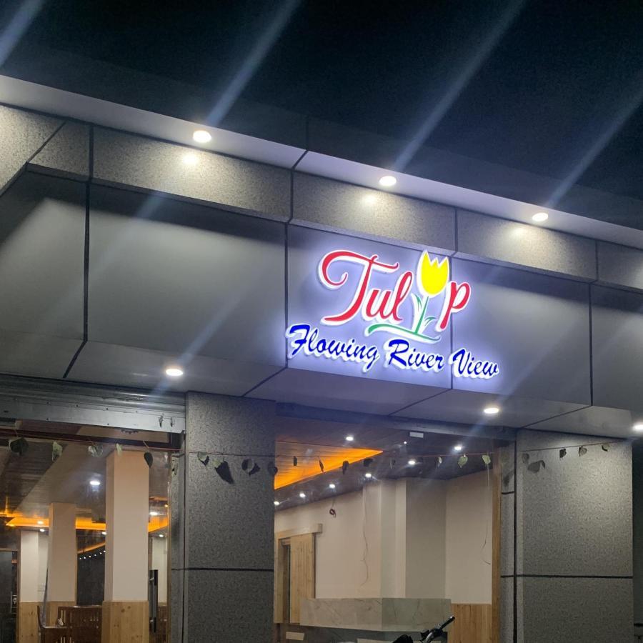 Tulip Flowing River View Hotel. Shamshi Exterior photo