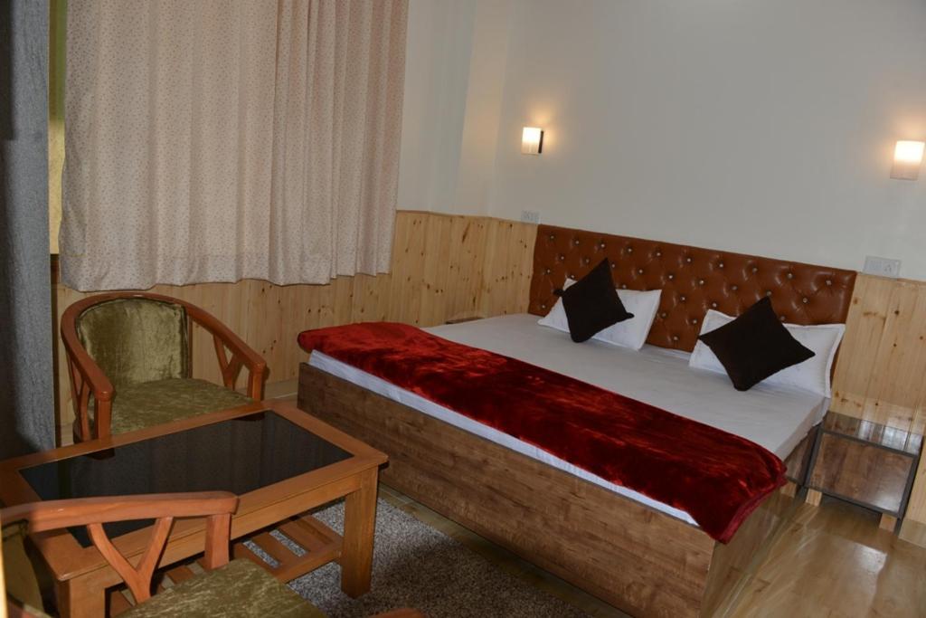 Tulip Flowing River View Hotel. Shamshi Exterior photo